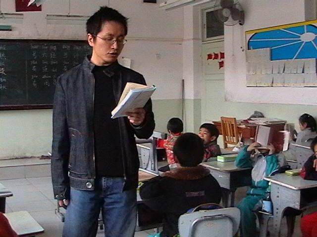 2004年秋常政在西颐小学授课照片62