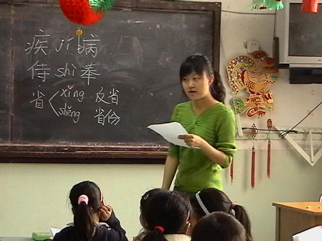 2005年春季马丹丹西颐小学授课照片04